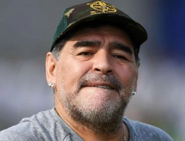 Υποβλήθηκε σε επέμβαση ο Ντιέγκο Μαραντόνα- Αναρρώνει στο νοσοκομείο